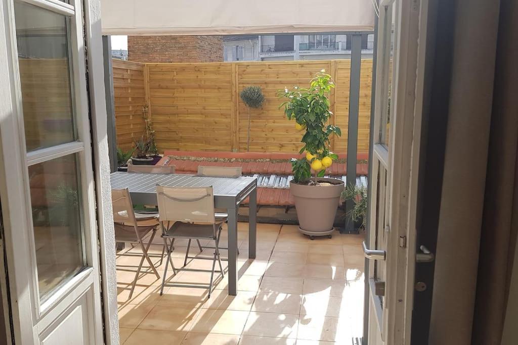 Superbe 2 Pieces Avec Grande Terrasse, Classe *** Марсилия Екстериор снимка
