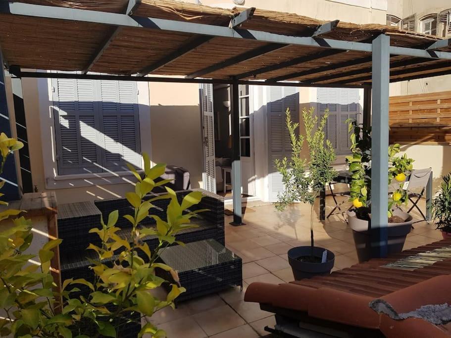 Superbe 2 Pieces Avec Grande Terrasse, Classe *** Марсилия Екстериор снимка